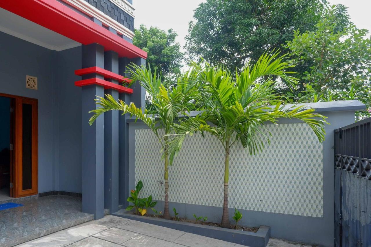 Готель Reddoorz Syariah Near Monumen Jogja Kembali Kejayan Екстер'єр фото